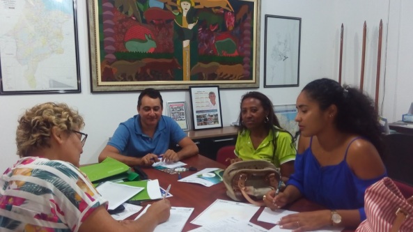 Nila Fialho (IBAM) em reunião com a equipe da prefeitura de Bequimão